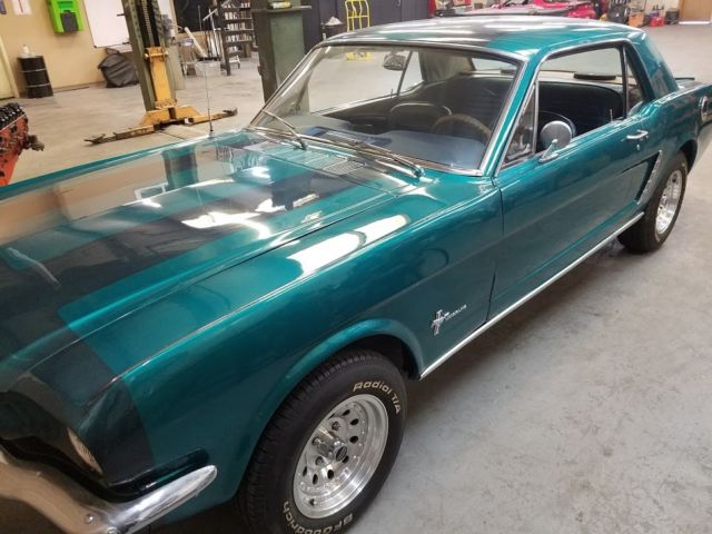 1965 Ford Mustang 2 Door Coupe