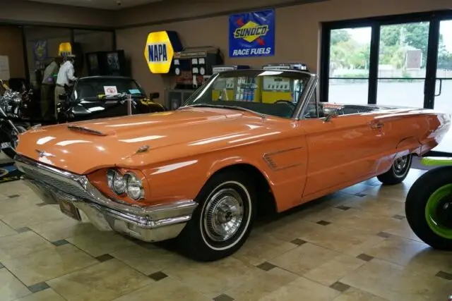 1965 Ford Thunderbird --