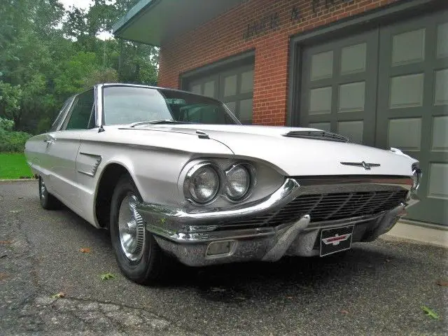 1965 Ford Thunderbird