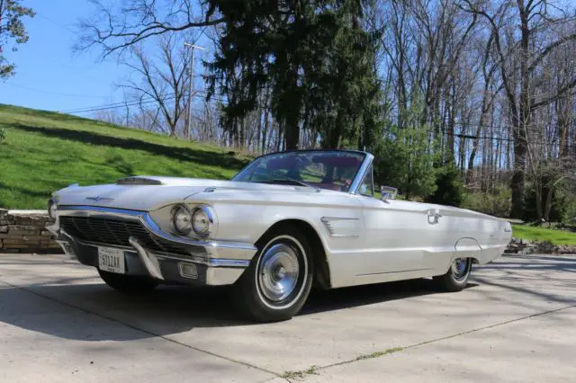 1965 Ford Thunderbird