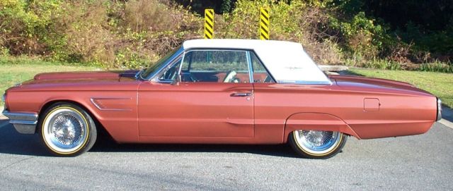 1965 Ford Thunderbird