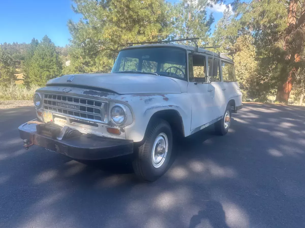 1965 International Harvester Travelall