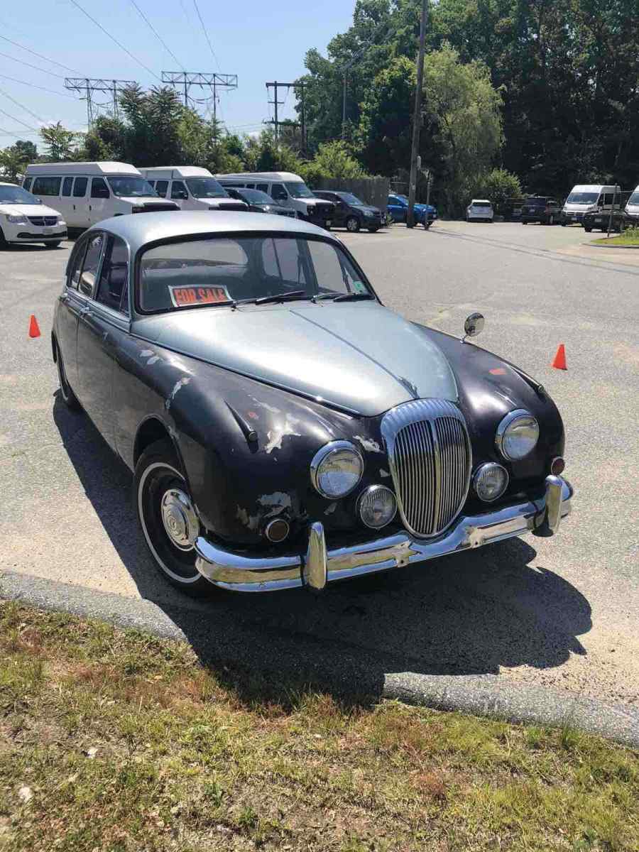 1965 Jaguar daimler v8 sedan v8