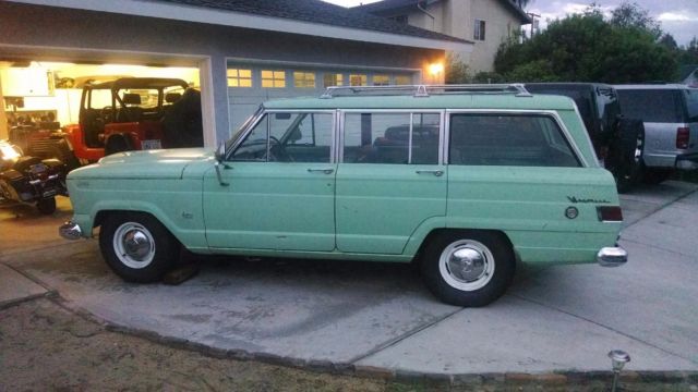 1965 Jeep Wagoneer