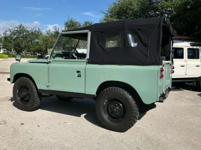 1965 Land Rover 88 Series 11 2door