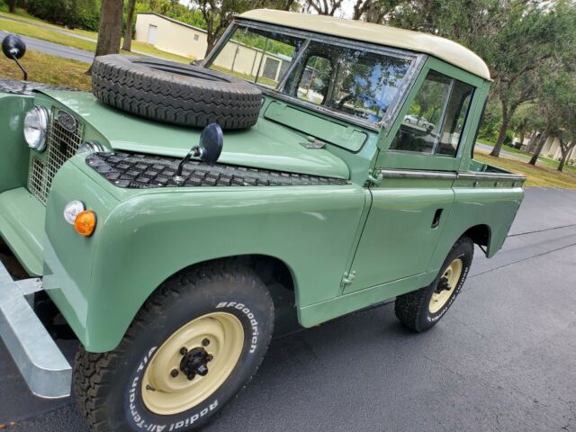 1965 Land Rover Defender