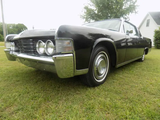 1965 Lincoln Continental Lehmann Peterson Limousine