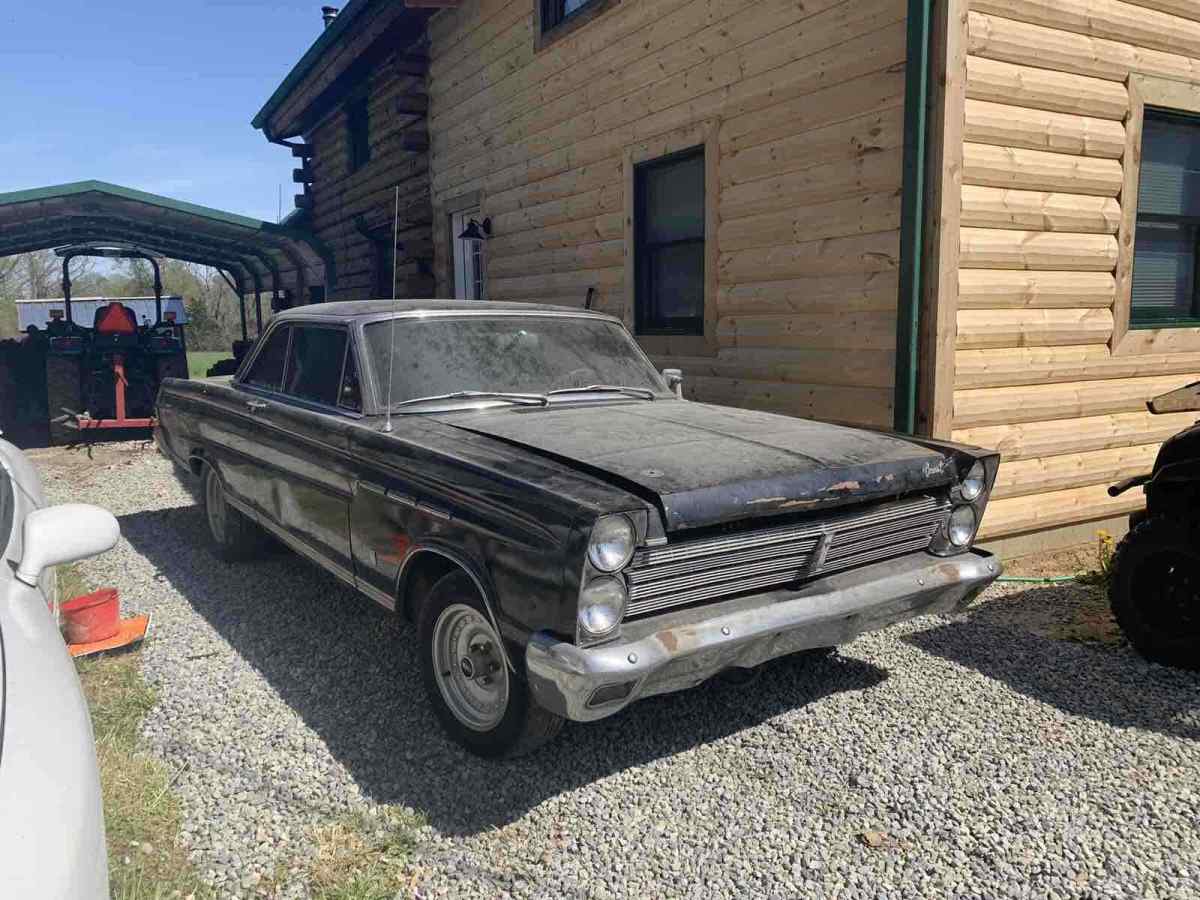 1965 Mercury Comet red