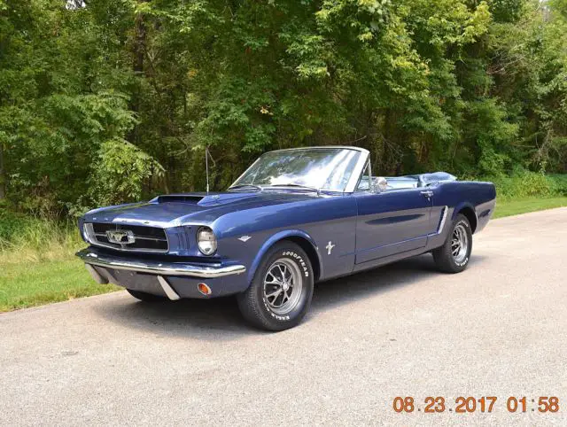 1965 Ford Mustang 2 DOOR CONVERTIBLE