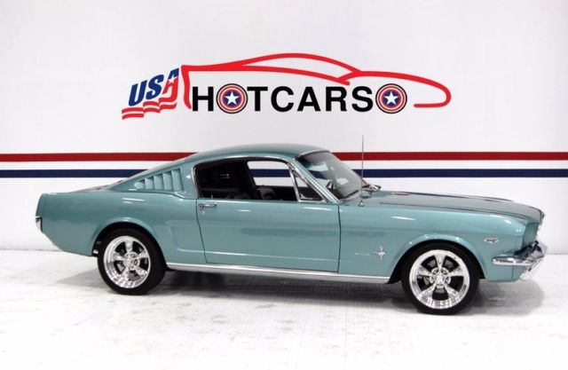 1965 Ford Mustang --