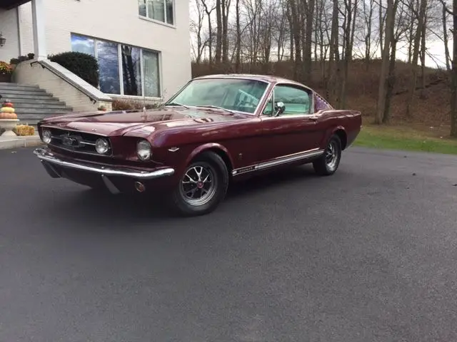 1965 Ford Mustang GT