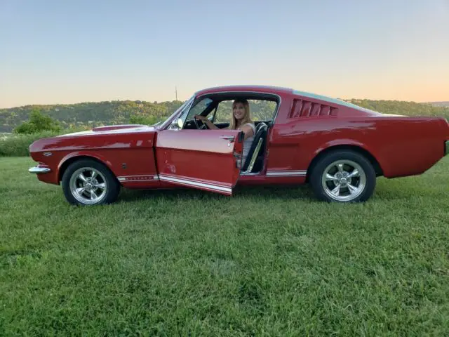 1965 Ford Mustang GT