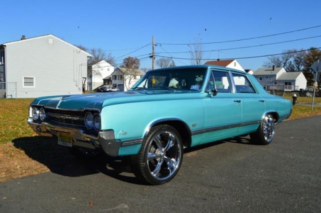 1965 Oldsmobile Cutlass --