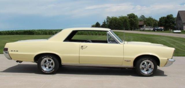 1965 Pontiac GTO 2 Door Hardtop