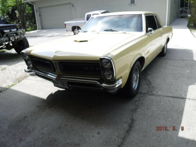 1965 Pontiac GTO Le Mans GTO (clone)