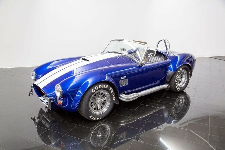 1965 Shelby Cobra 427 S/C MKIII by Superformance
