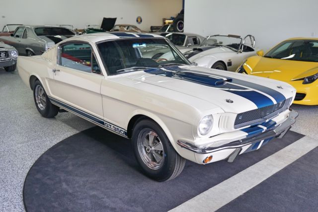 1965 Shelby Mustang GT350 --