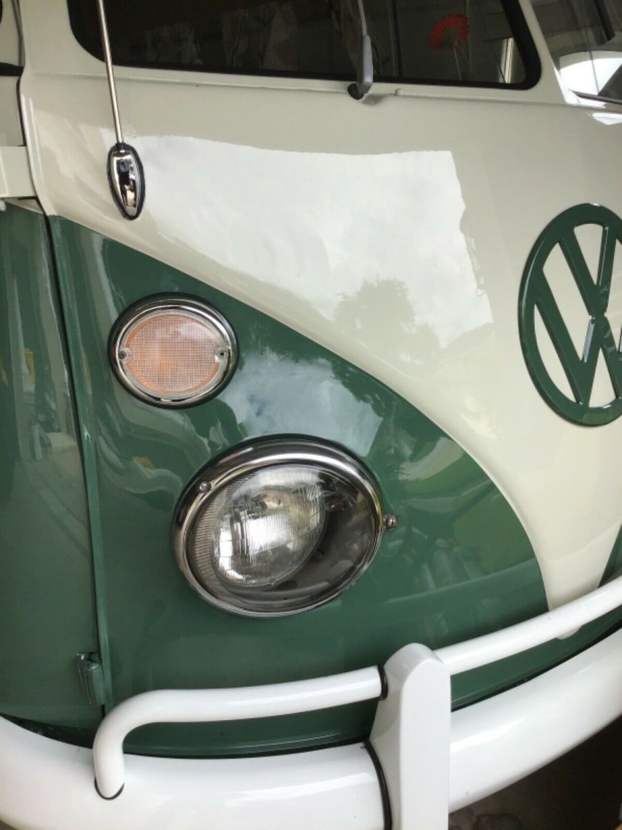 1965 Volkswagen Bus/Vanagon