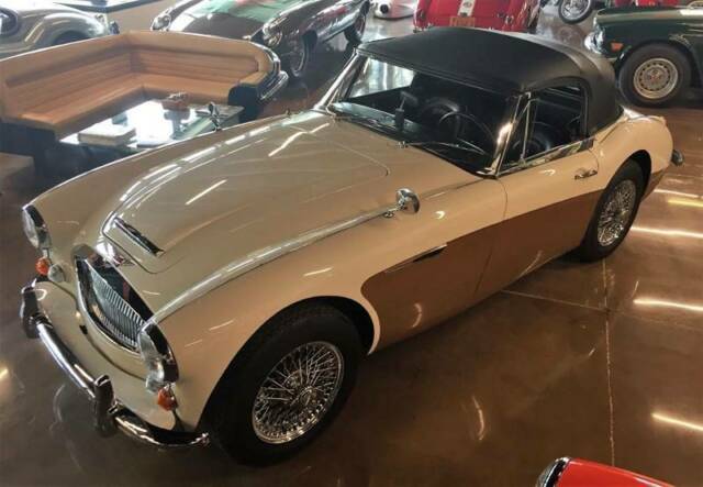 1966 Austin Healey 3000 --