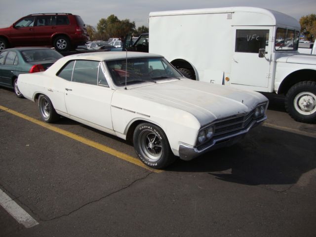 1966 Buick Skylark Special Deluxe V8