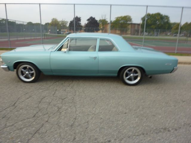 1966 Chevrolet Chevelle Deluxe 300