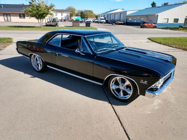 1966 Chevrolet Chevelle SS Pro Touring Fuel Injected