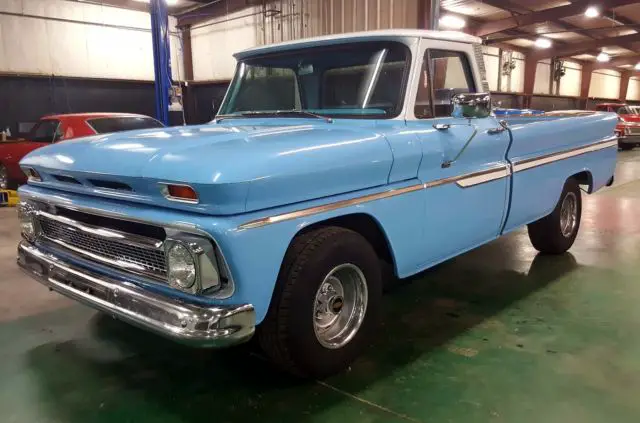 1966 Chevrolet C-10 Big Window pickup V8 Auto