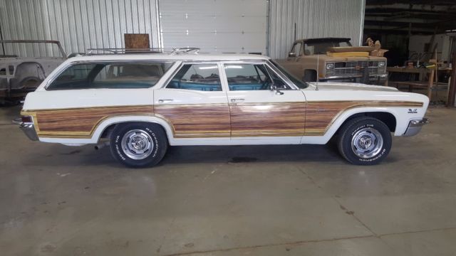 1966 Chevrolet Caprice WOODY