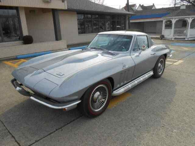 1966 Chevrolet Corvette --