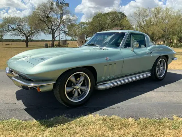 1966 Chevrolet Corvette 66 coupe 383 5spd AC Coys