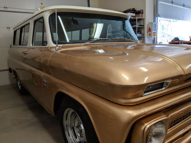 1966 Chevrolet Suburban Factory Custom Option