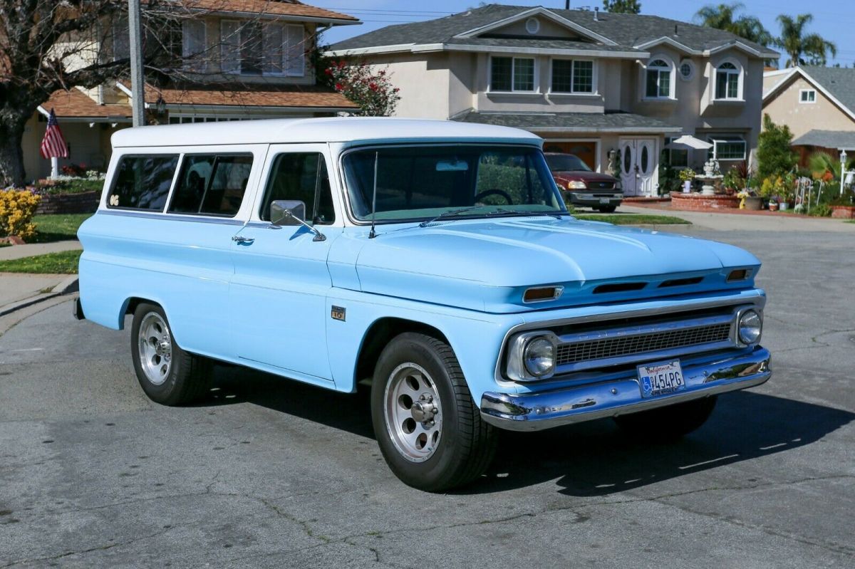 1966 Chevrolet Suburban 2WD
