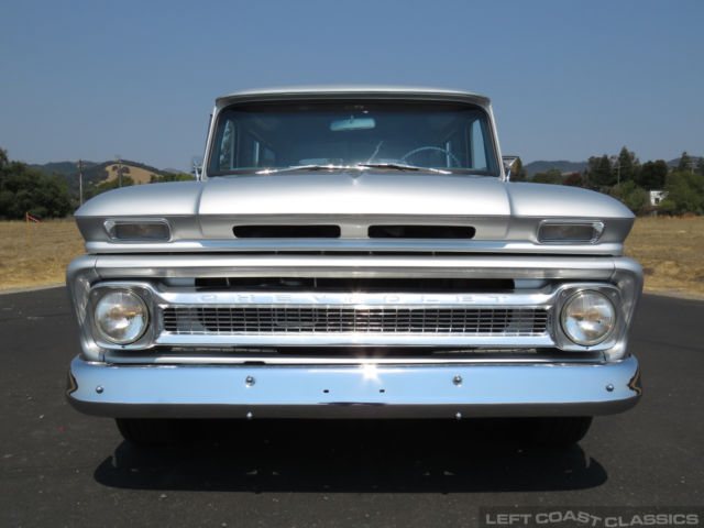 1966 Chevrolet Suburban Restomod