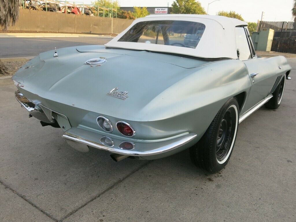 1966 Chevrolet Corvette Sting Ray-Limited Edition/Cabriolet 300hp.