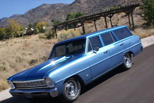 1966 Chevrolet Nova 4 Door Stationwagen