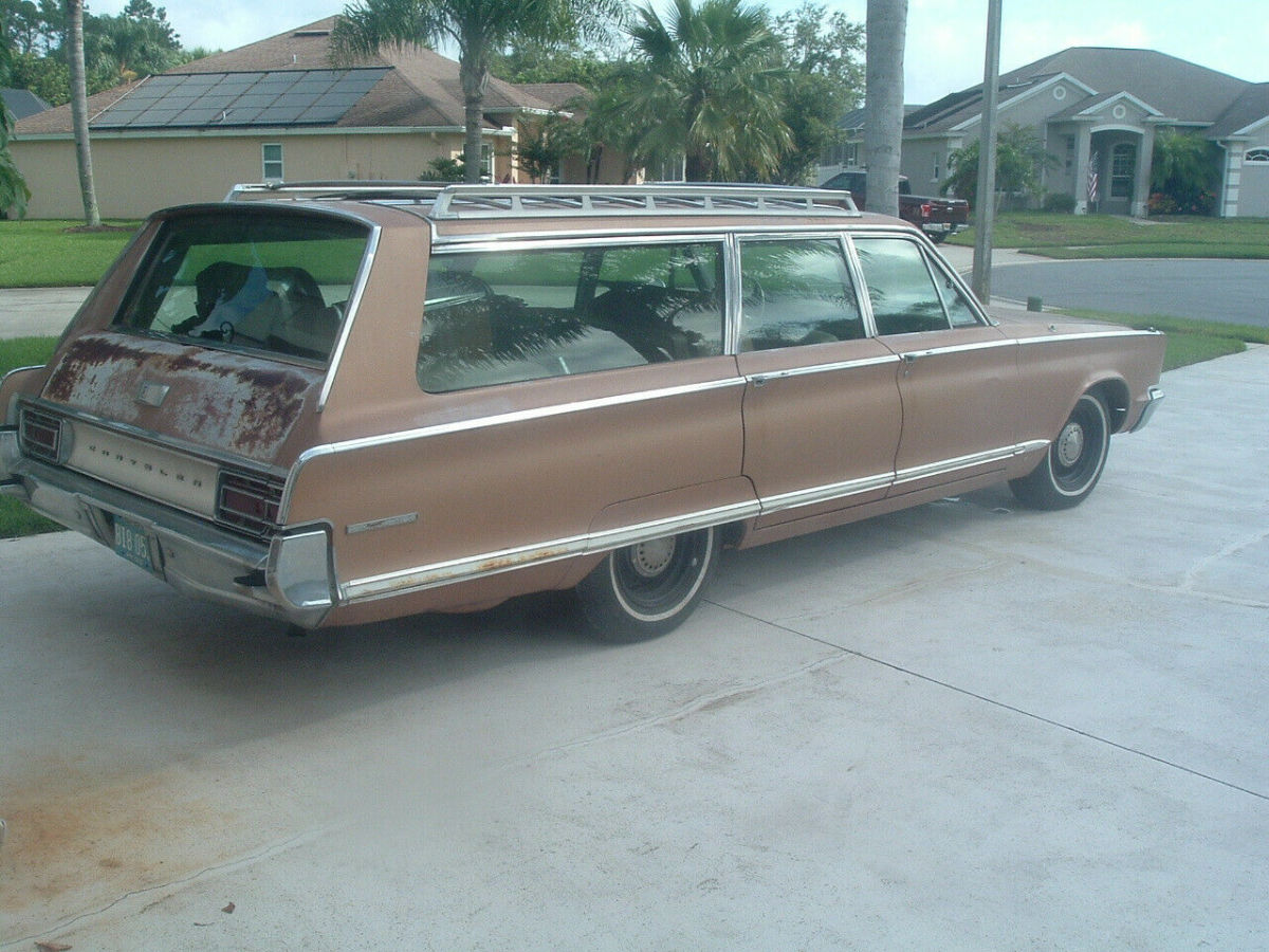 1966 Chrysler Town & Country