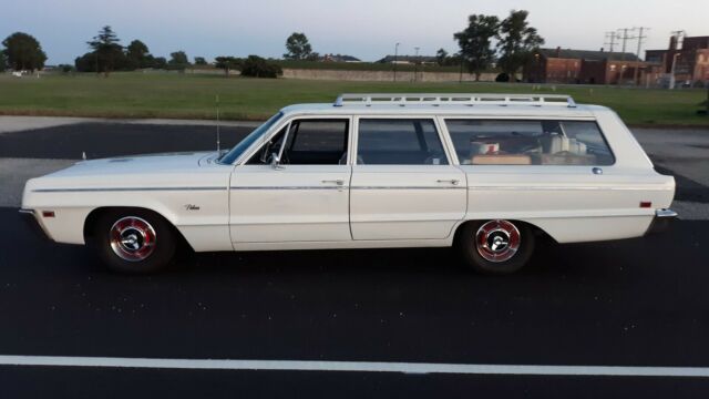 1966 Dodge Polara 4 door