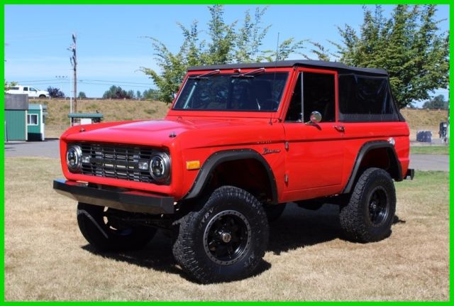 1966 Ford Bronco Early automatic Bronco with lots of great mods