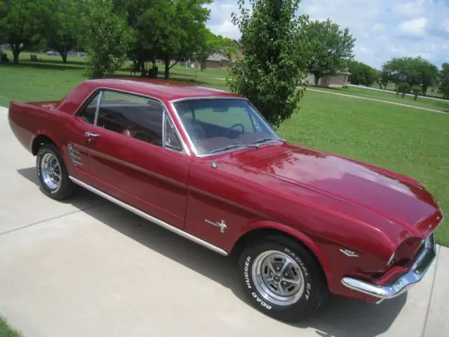 1966 Ford Mustang 289 / Powersteering