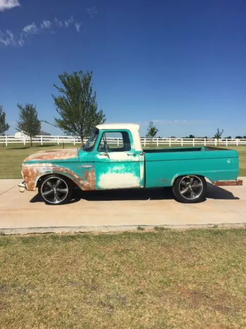 1966 Ford F-100