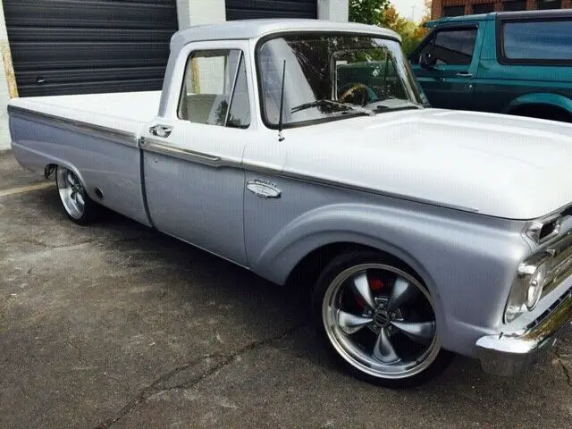 1966 Ford F-100 CUSTOM CAB