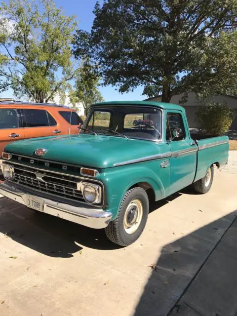 1966 Ford F-100 Custom