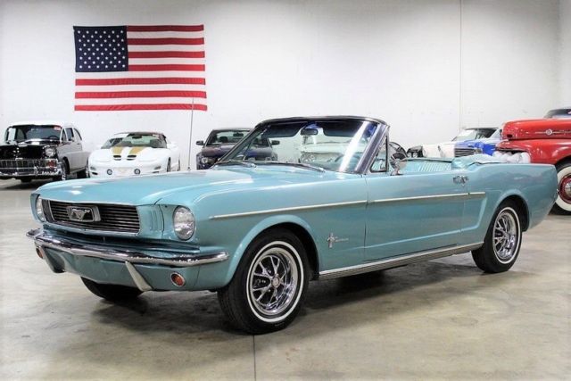 1966 Ford Mustang --