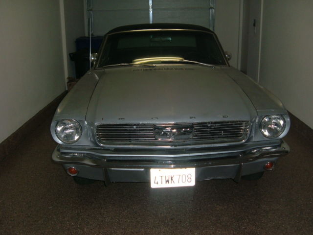 1966 Ford Mustang silver frost