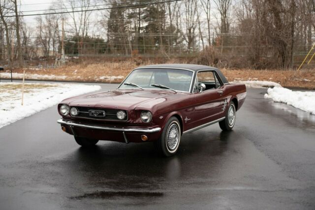 1966 Ford Mustang 4 Speed Coupe