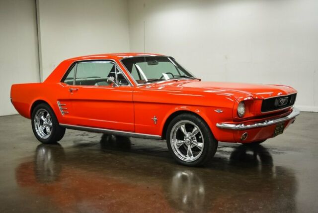 1966 Ford Mustang --