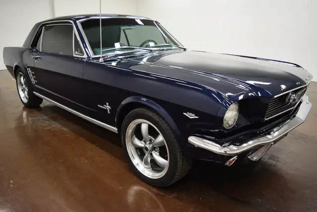 1966 Ford Mustang --