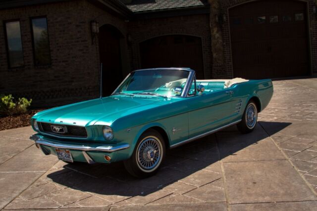 1966 Ford Mustang Deluxe