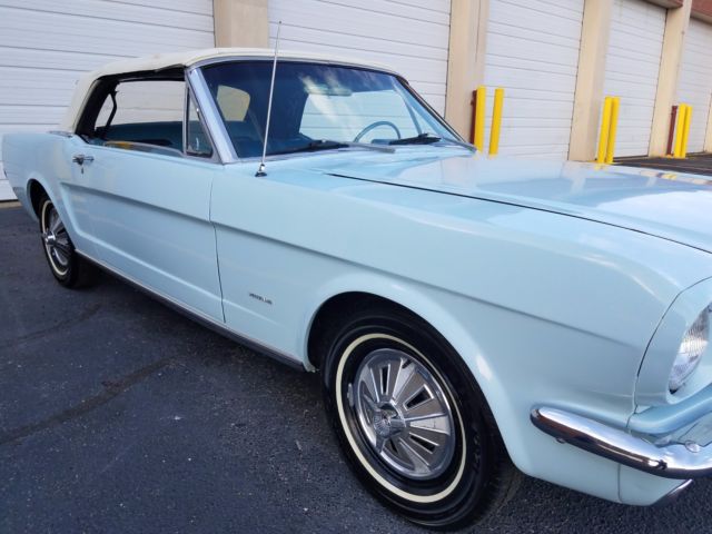 1966 Ford Mustang 200