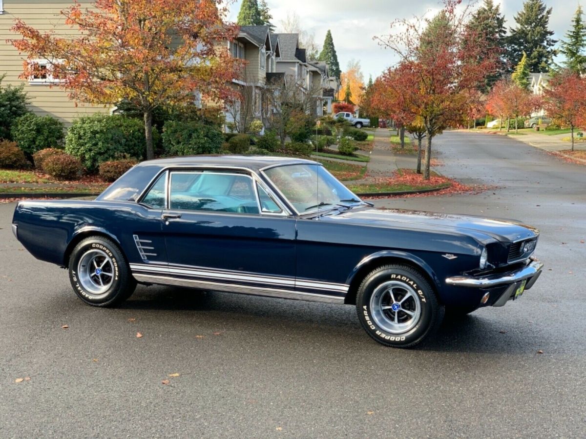 1965 Ford Mustang 65b luxury pony package